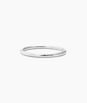 Sterling silver classic minimalist band