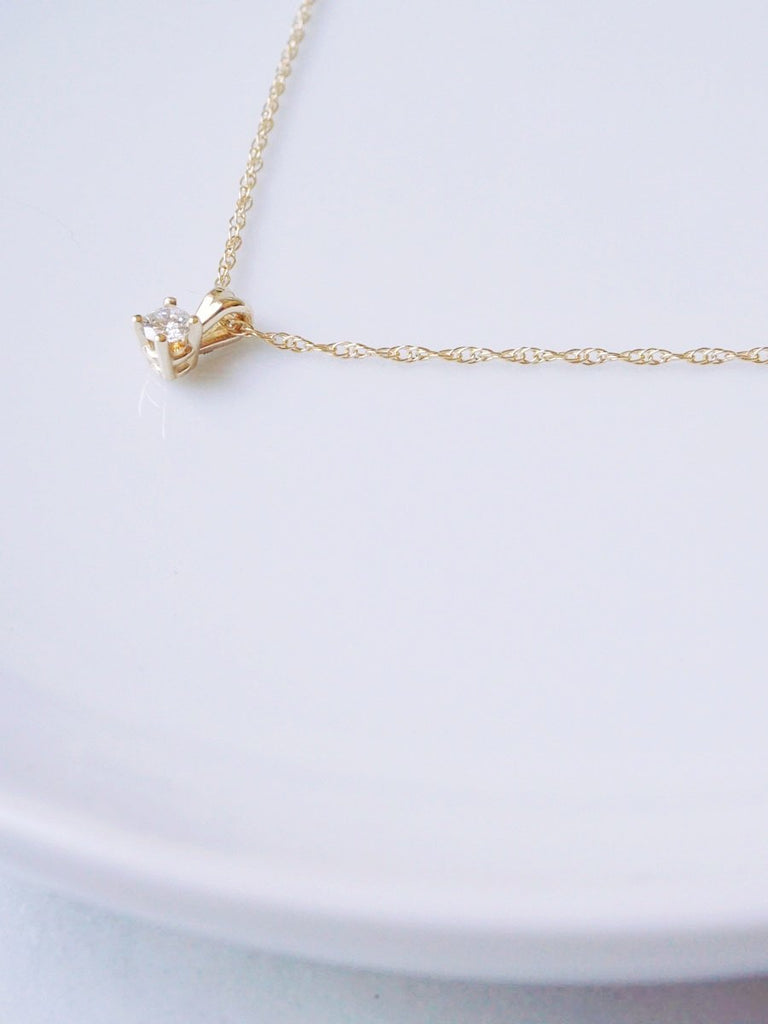14k gold solitaire diamond pendant necklace14k gold solitaire diamond pendant necklace
