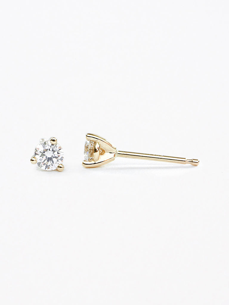 14k gold round diamond studs